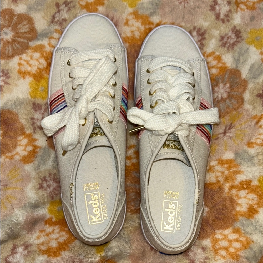 Fun & Chic Colorful Striped, Cream/White Keds